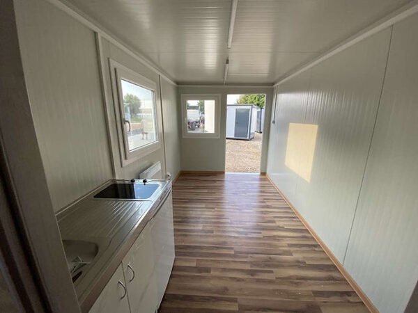 Container 6x2,40 m + WC, doccia e cucina