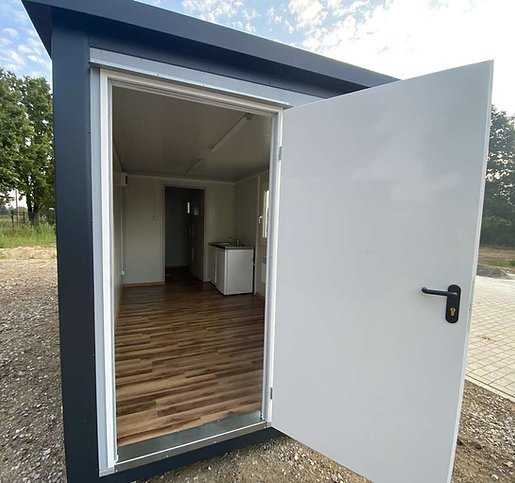Container 6x2,40 m + WC, doccia e cucina