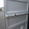 Container da 15 piedi con impianto elettrico, griglie di ventilazione e serratura a chiave