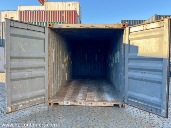 Container marittimo dismesso da 6 m per stoccaggio, HZKU 420 594-7 Container marittimo dismesso da 6 m per stoccaggio, HZKU 420 594-7