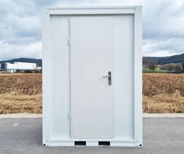 Container sanitario SCEW RAL 9002 Bianco grigiastro | A 2335 x L 1650 x P 1200 mm | porta a un'anta | con acqua calda